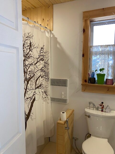 fa595af2-f0aa-428e-8b7a-27737fa0b84e